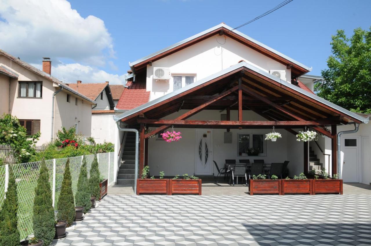 Favorit Apartments Čačak Exterior foto
